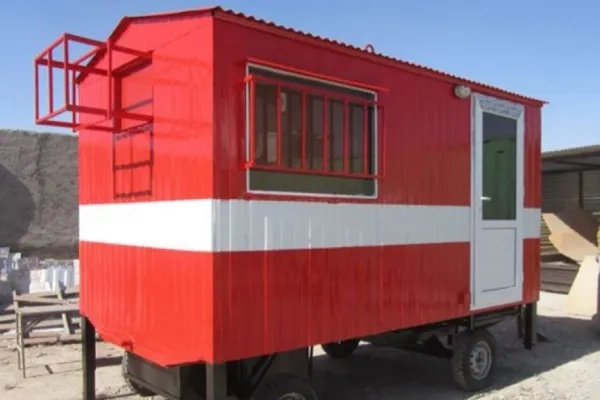 کانکس چرخ دار قرمز